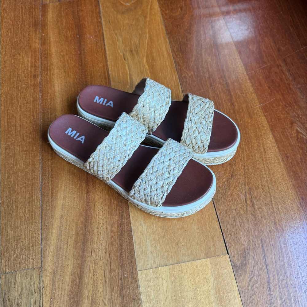 MIA Women's Woven Tan Slide Sandals